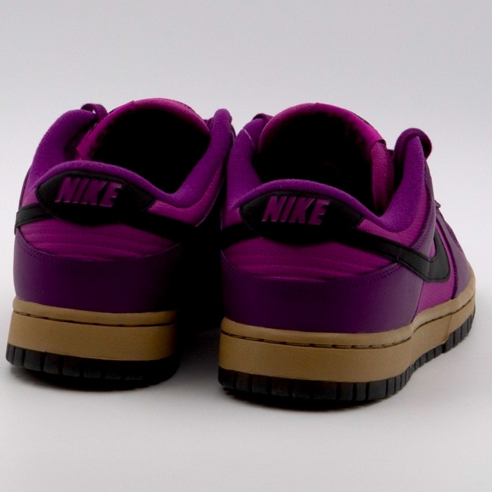 NIKE Dunk Low 2023 in Viotech Hot Fuchsia. SZ. 10W (8.5M). ** NEW IN OG BOX.** - Picture 2 of 8